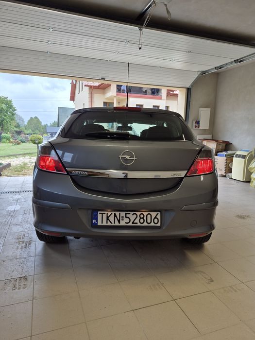 Opel Astra H GTC 1.8 125km