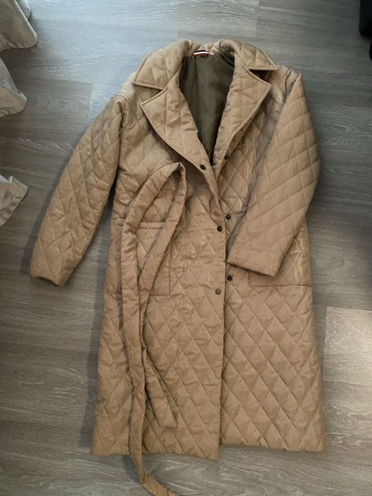 Стильне стьобане пальто на весну/осінь