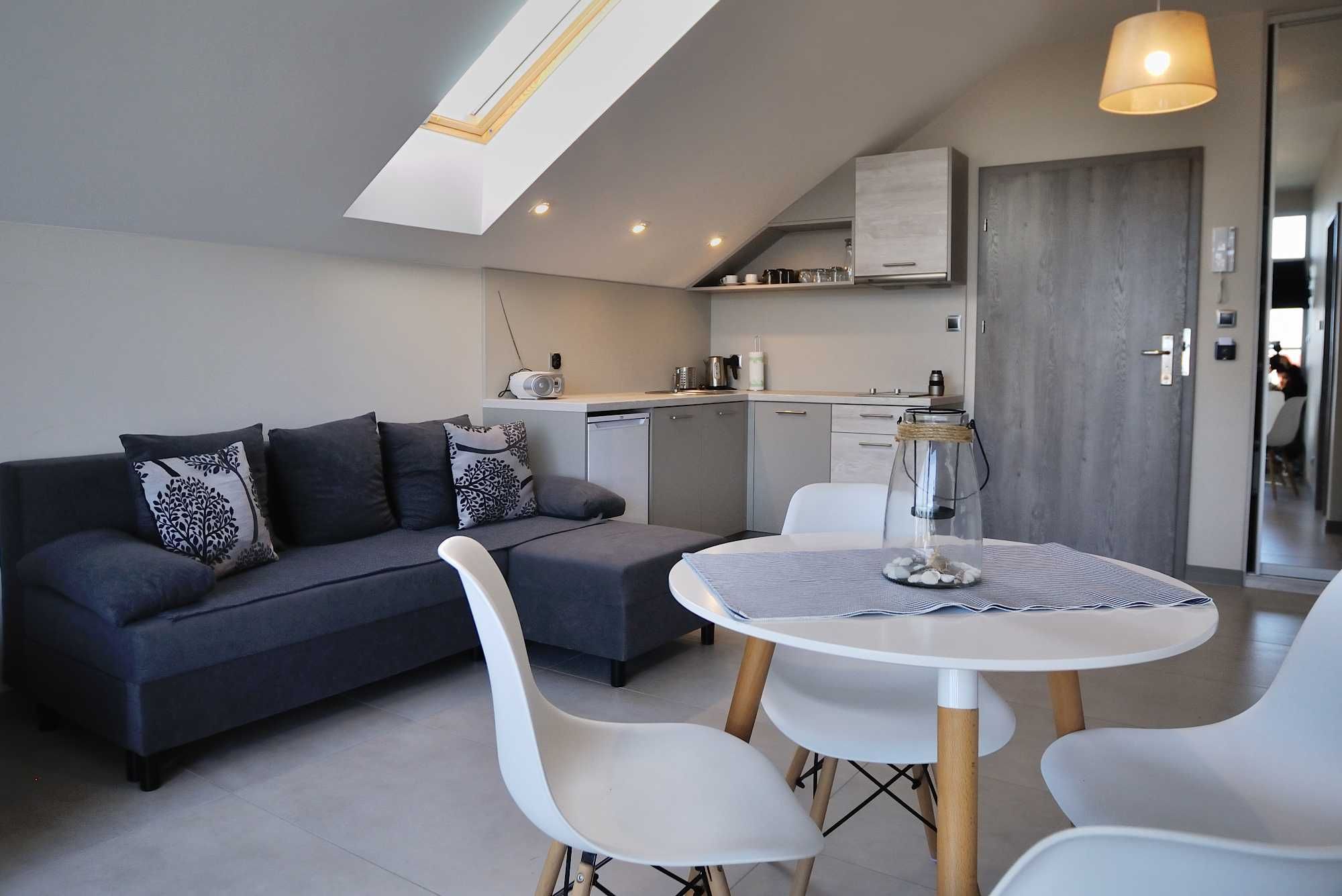 Apartamenty z tarasami i widokami na Zatokę Gdańską 150m. od plaży