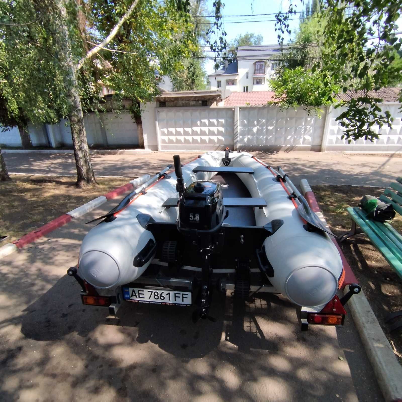 Продам лодку Kolibri 300 + мотор Parsun 5.8