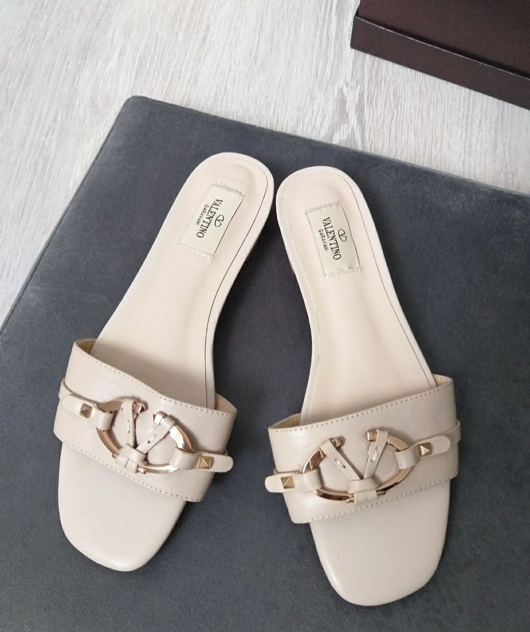 Шлепки босоножки Valentino