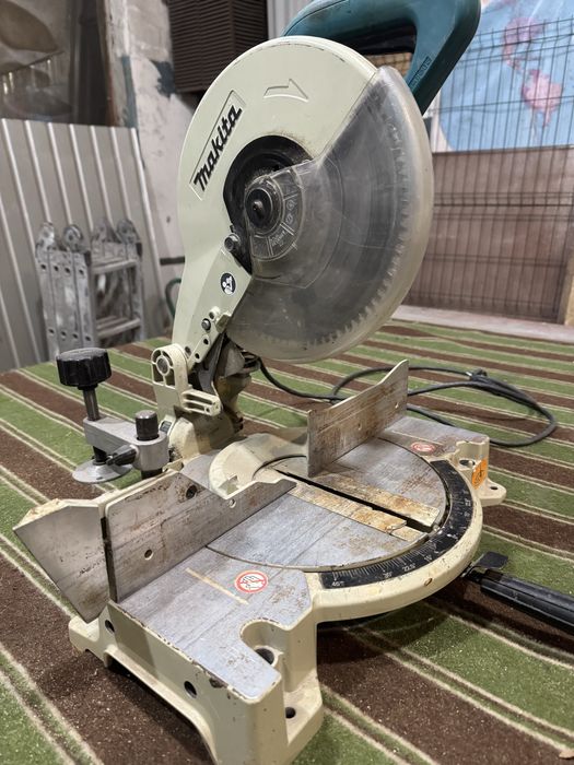 Тоцовочная пила Makita LS1040