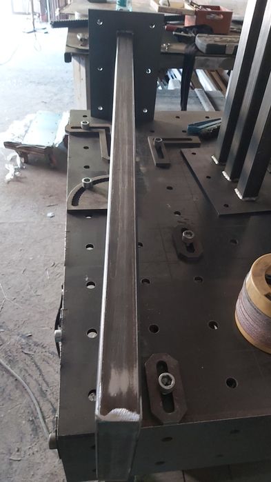 Schody wiszące półkowe