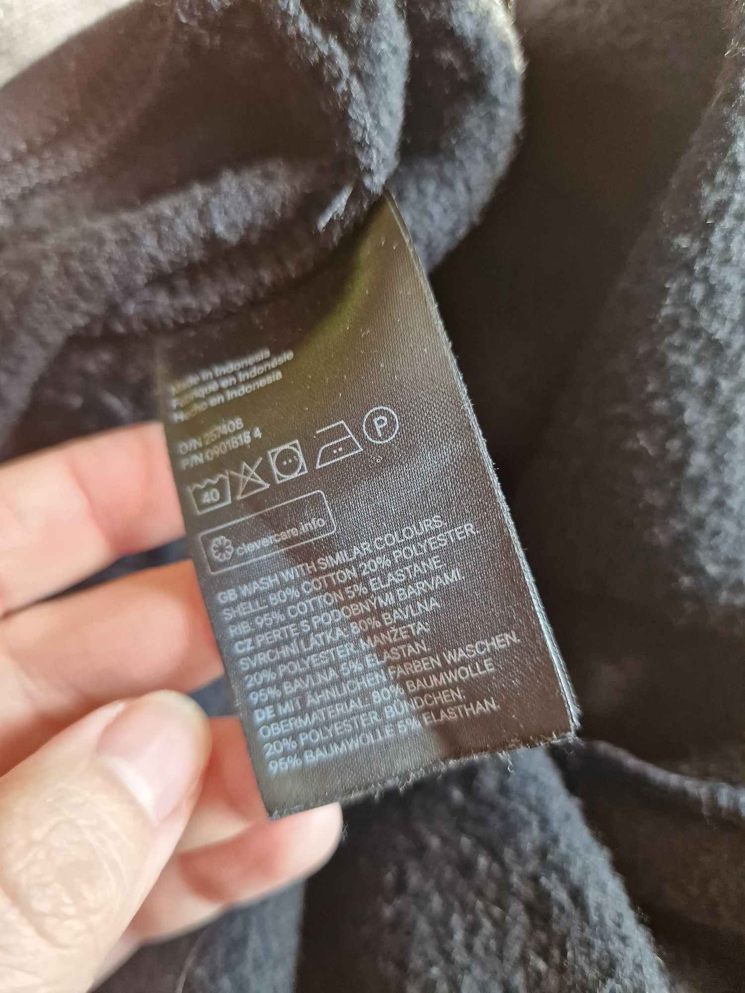 Czarna bluza z kapturem H&M