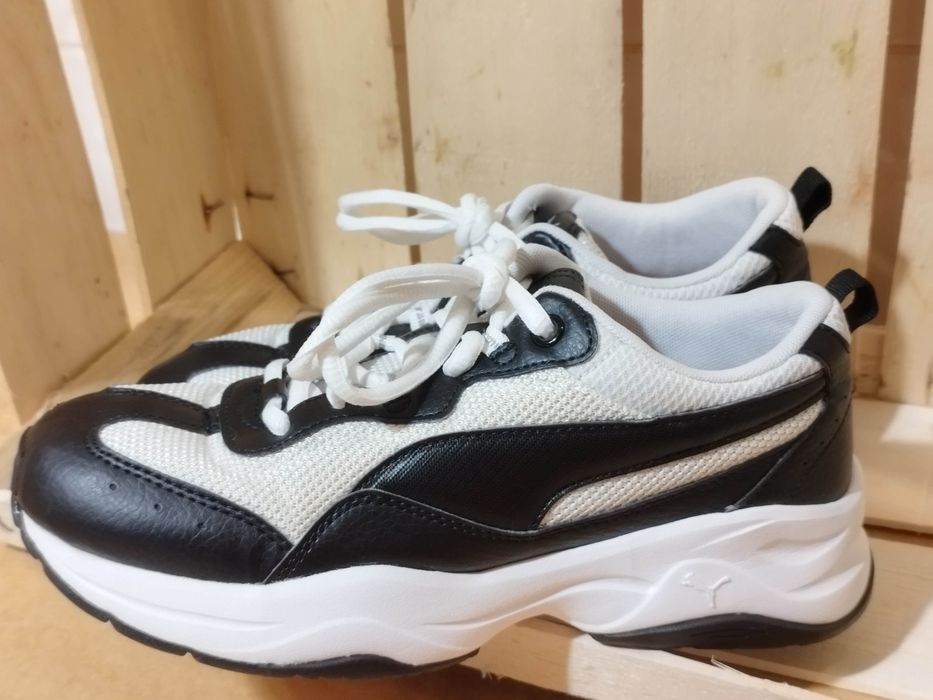 Sneakersy, buty sportowe  Puma Cilia, rozmiar 38.