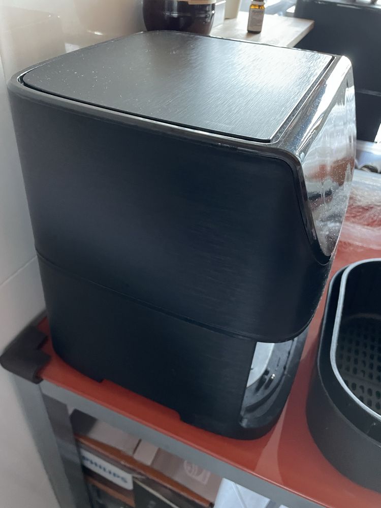 Air fryer Cosori 5.5L wifi com garantia