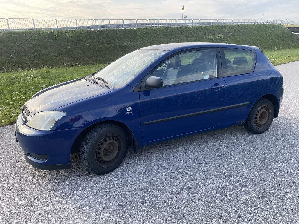 Toyota Corolla E12  1.4 VVT-I 97km