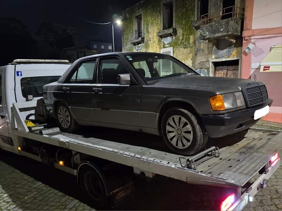 Grande stock de Peças para Mercedes 190 W201