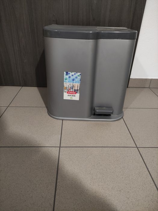 Curver 21 l. kosz na śmieci do segregacji z pedałem, metalizowany