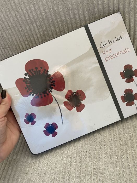 Zestaw podkładek korkowych nowe 4 szt