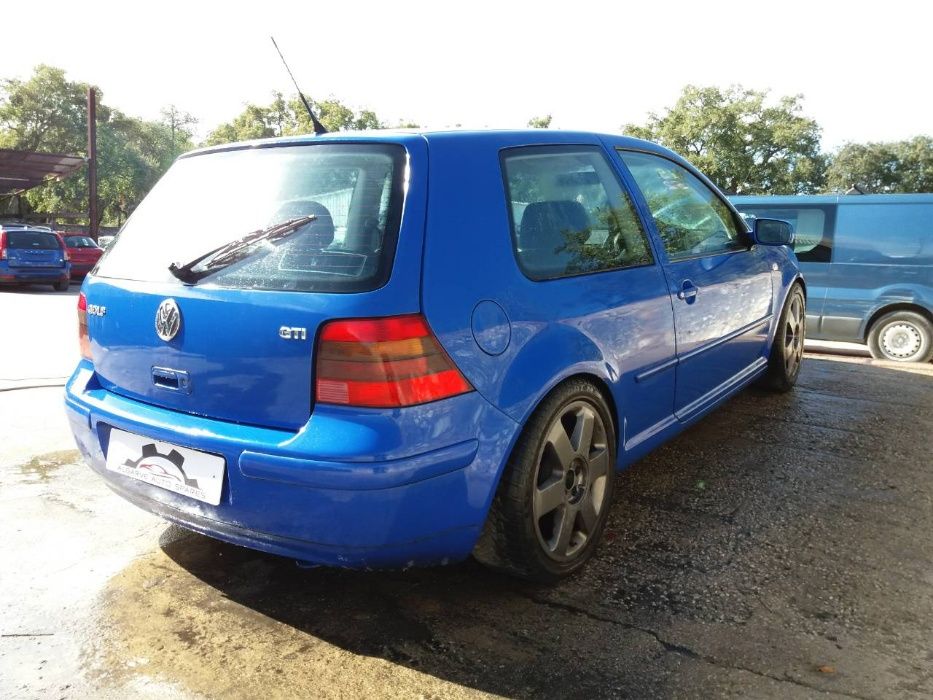 VW Golf IV Turbo 1.8 GTI 2002, VW Golf V 2.0 TDI 2004 Para Peças