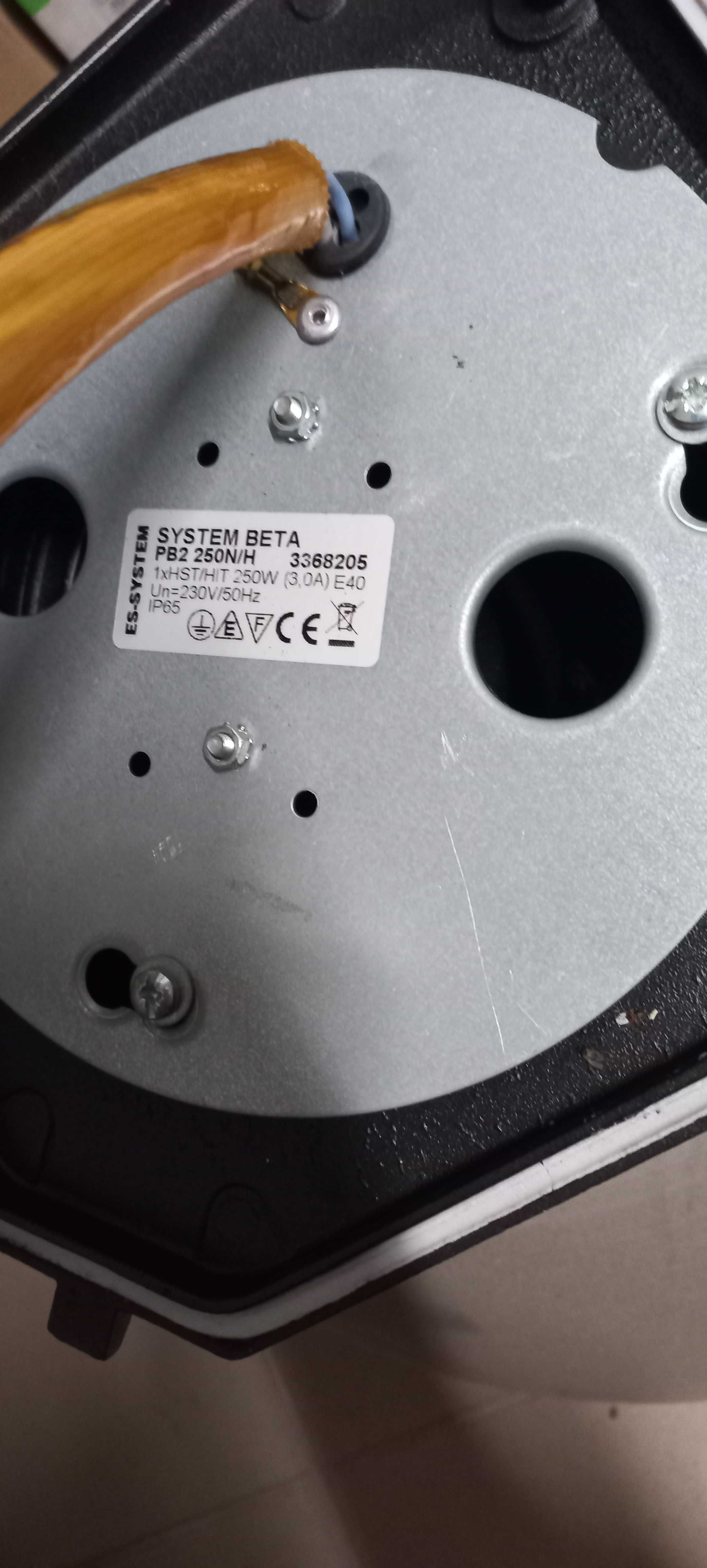 Lampa na halę PB2 250 N/H ES-SYSTEM