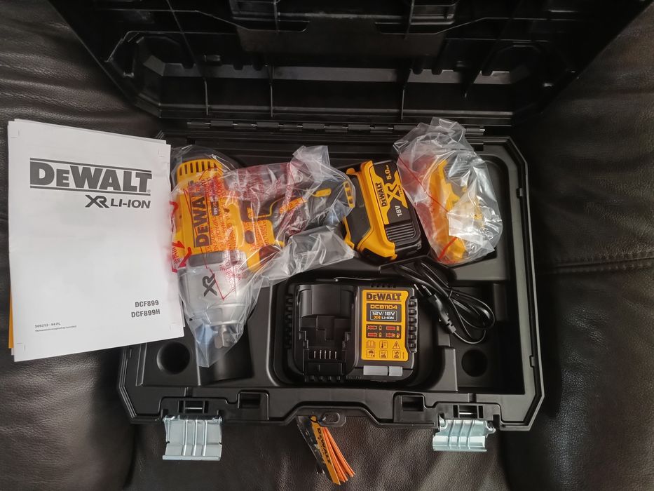 Ударний гайковерт аккумуляторний dewalt DCF899P2 девольт