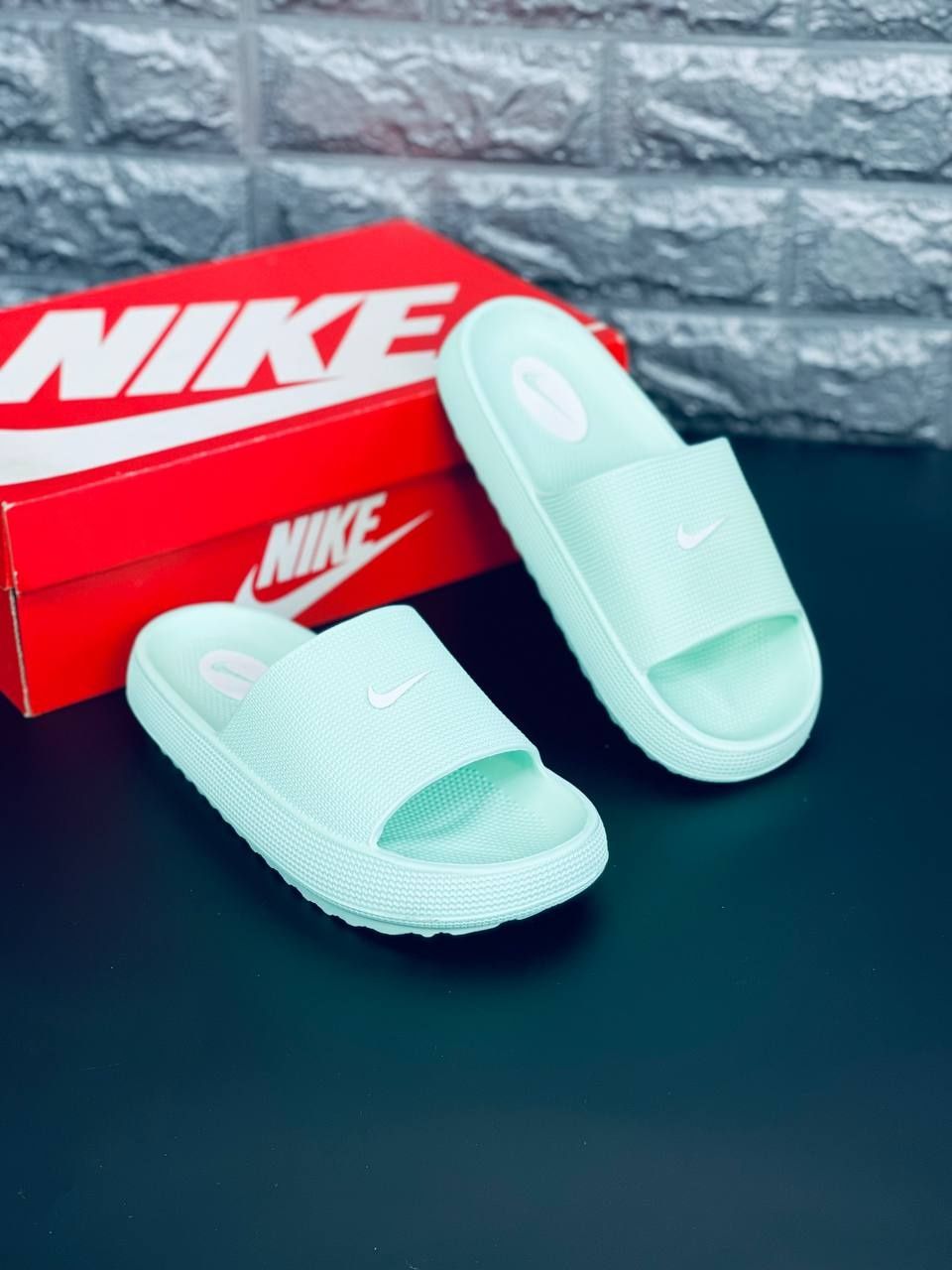 Женские шлёпанцы Nike тапочки уличные Найк 36-41