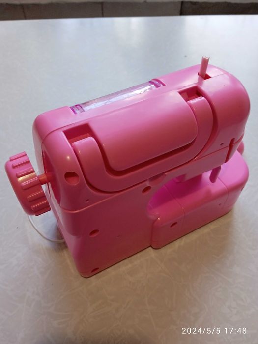 Детская швейная машина