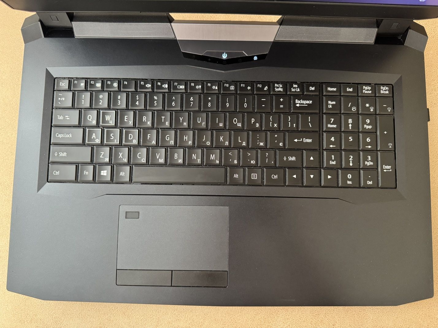 Ноутбук Sager (Clevo) P775DM3 gtx1080 i7-7700K
