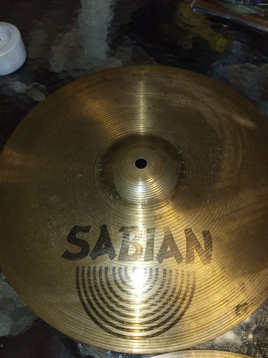 Vendo tapete Roland Banco Mapex e prato Sabian