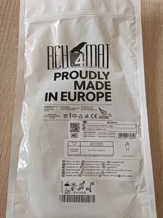 Orteza na IV i V palec ręki prawej