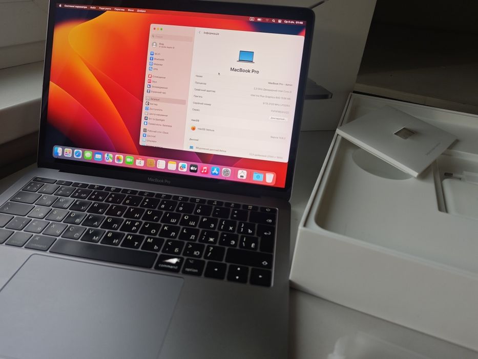 Macbook pro 13 2017 8/128 core i5