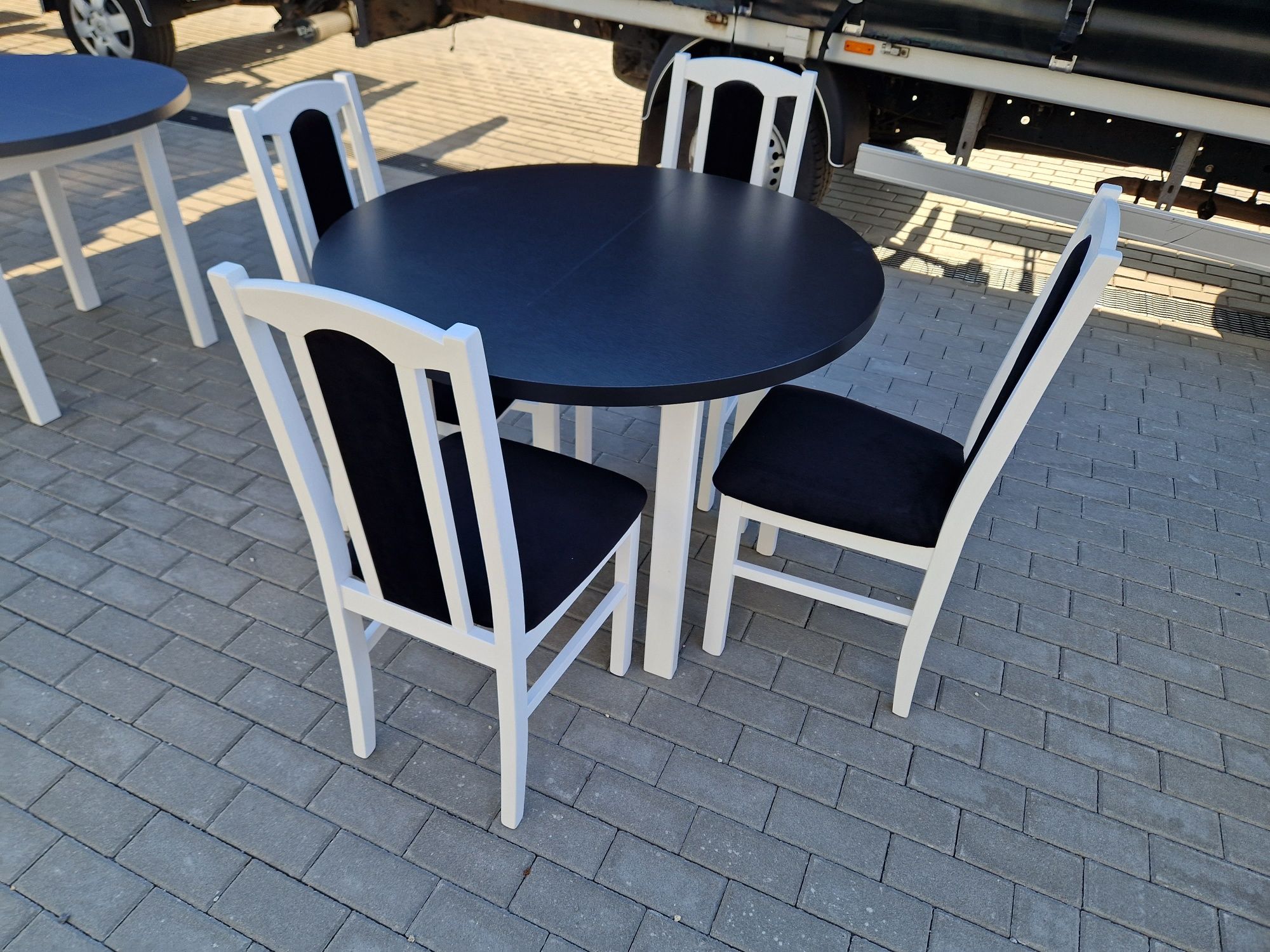 Nowe: Stół okrągły + 4 krzesła, biały/blat czarny + czarny , transPL