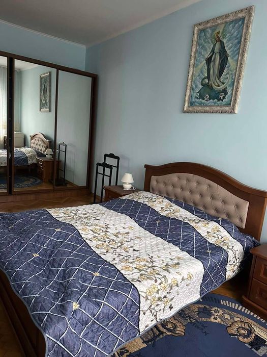 Продаж особняка в центрі міста