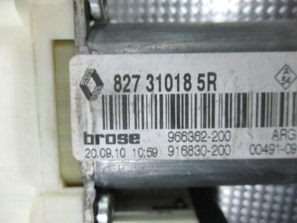 Elevador vidros trás esquerdo RENAULT Megane III (BZ0_)