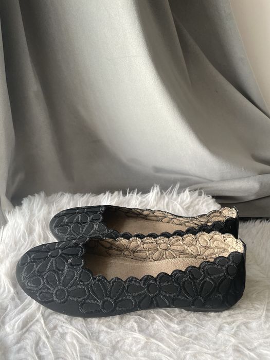 Nowe materiałowe baleriny