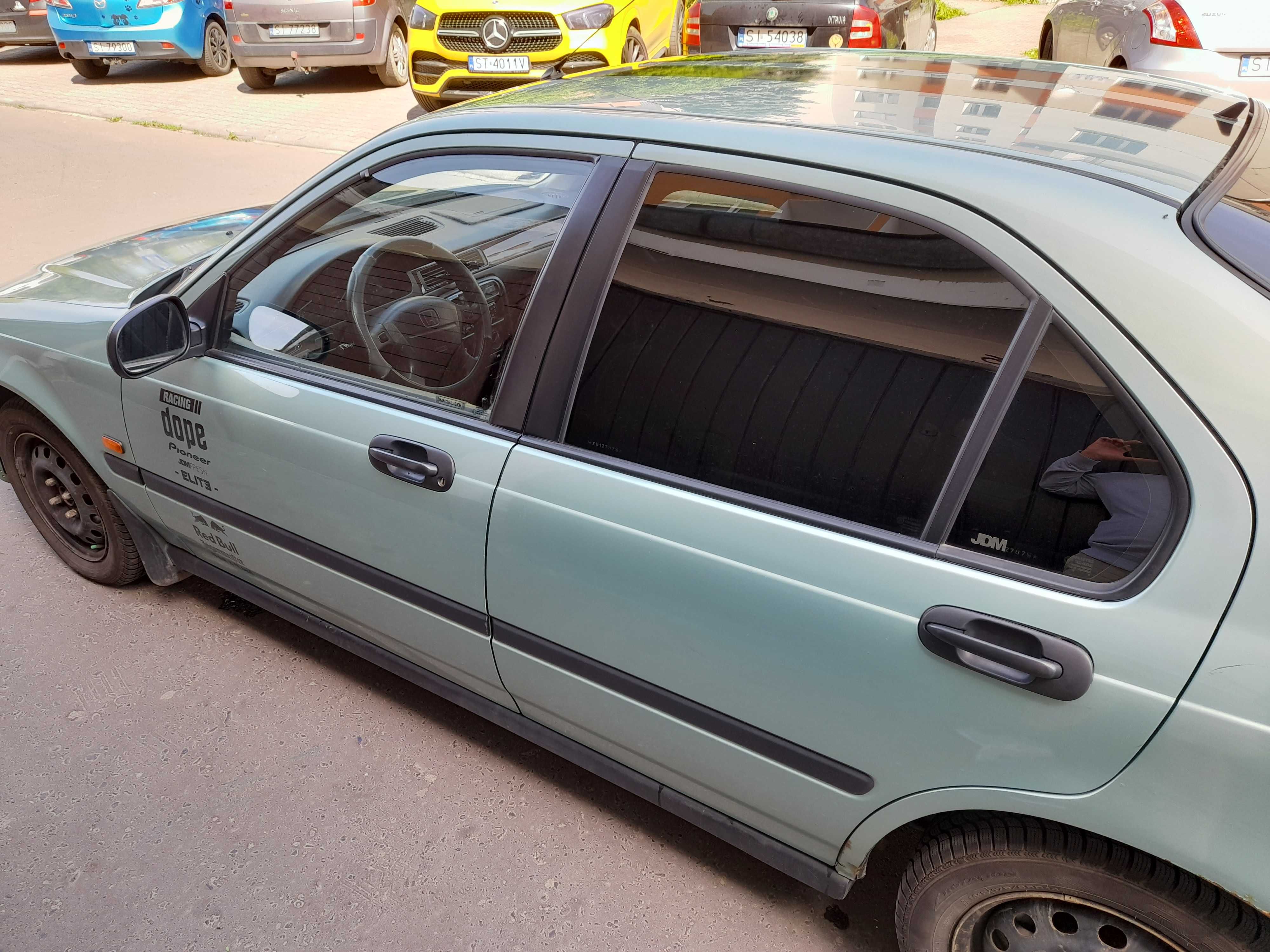 Honda Civic 1.4i S dla konesera.