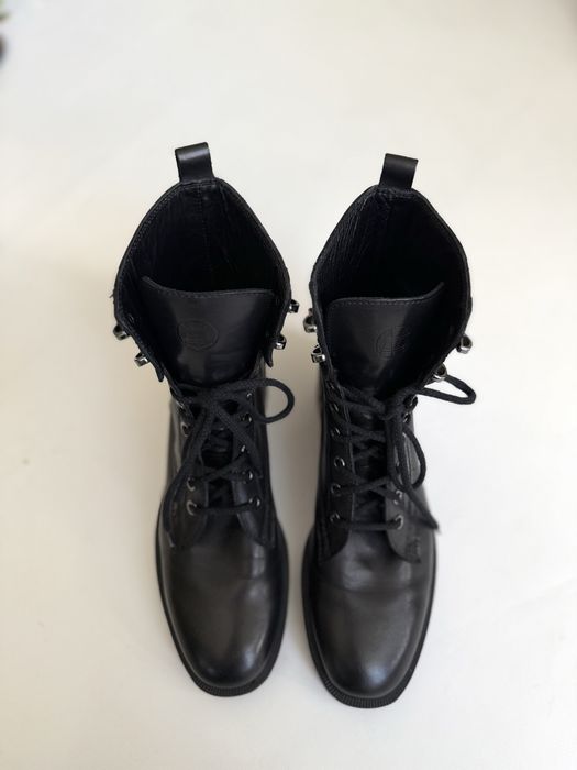 Черевики з натуральної шкіри Massimo Dutti