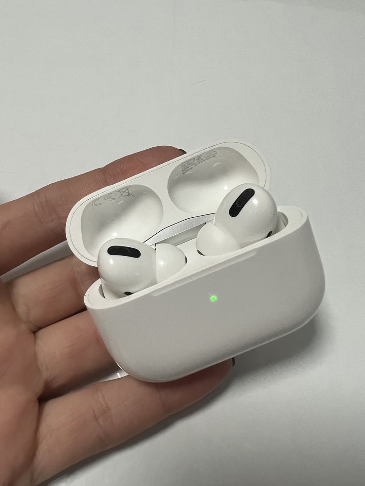 Навушники Apple AirPods Pro (номер моделі А2084 - 2019 рік)