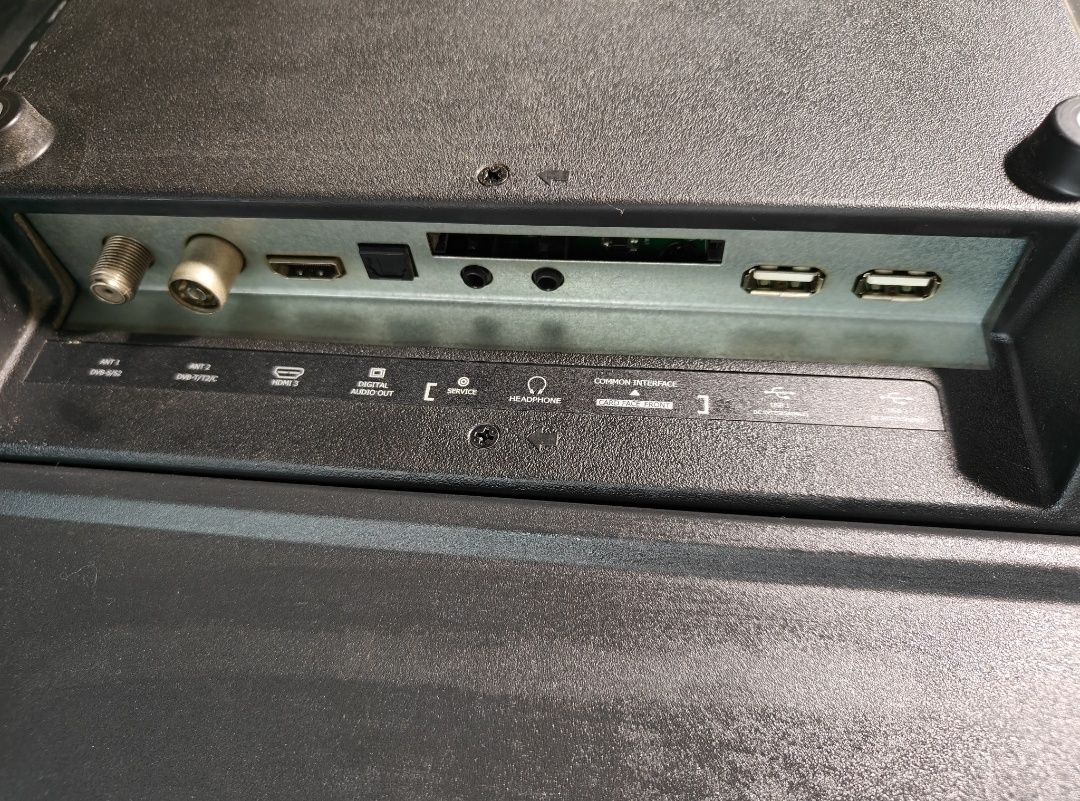 Телевізор Hisense 32N2170HW 32 дюйми зі смартом