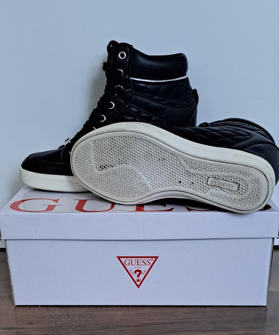 Guess koturny sneakersy