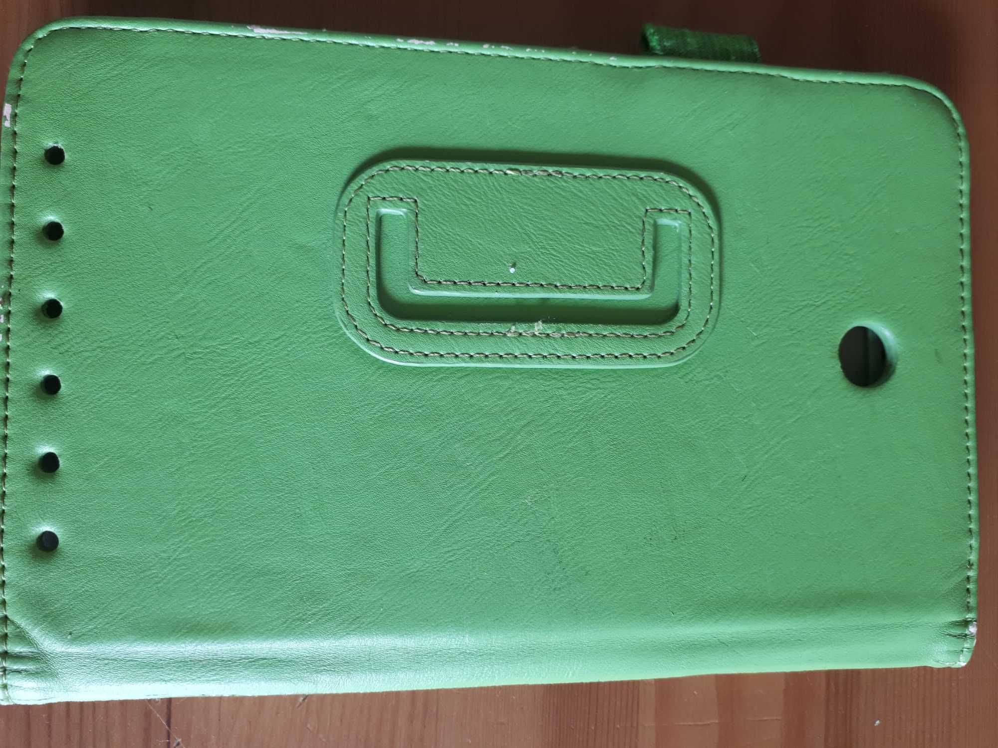 Etui do tableta zamykany na magnez i rzep