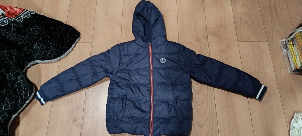 Kispo/casaco Tiffosi acolchoado criança - 11/12 anos
Tamanho - 11/12 a