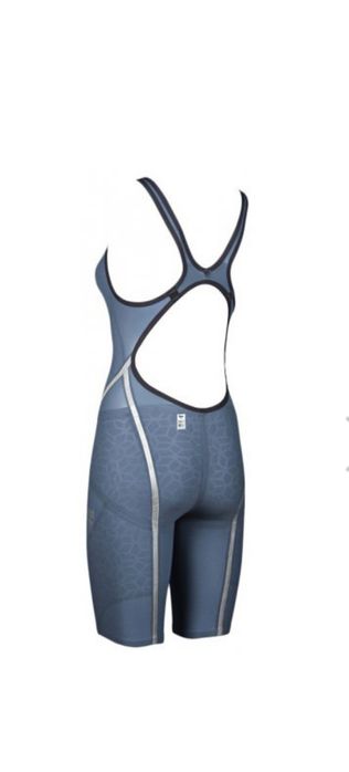 Жіночий стартовий комбінезон для плавання Arena W CARBON ULTRA OPEN