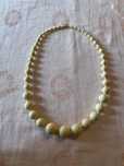 Colar vintage cor creme