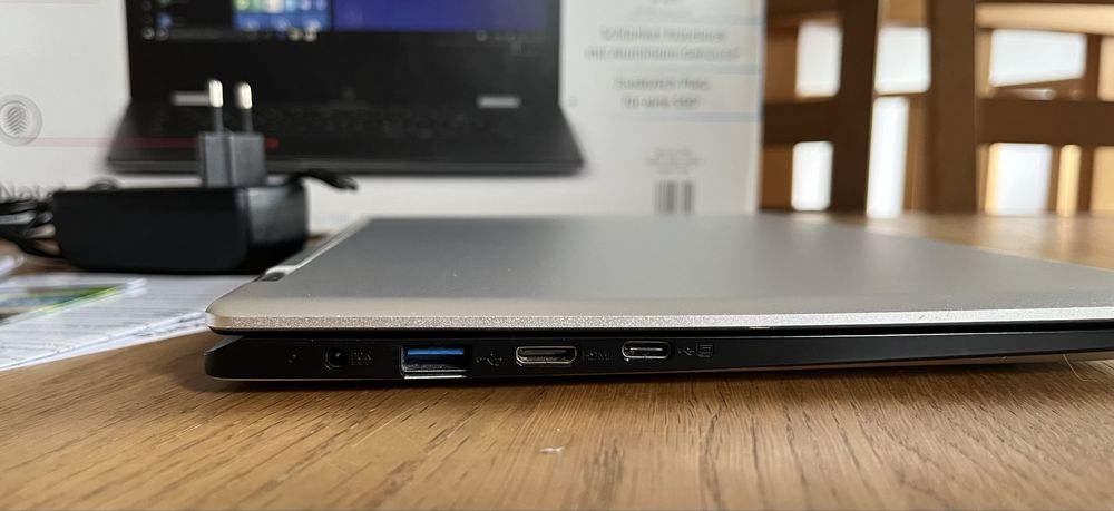 Medion Akoya E2294 Windows 11, N5000, 4GB, 64+128GB, 2w1 (dotykowy)