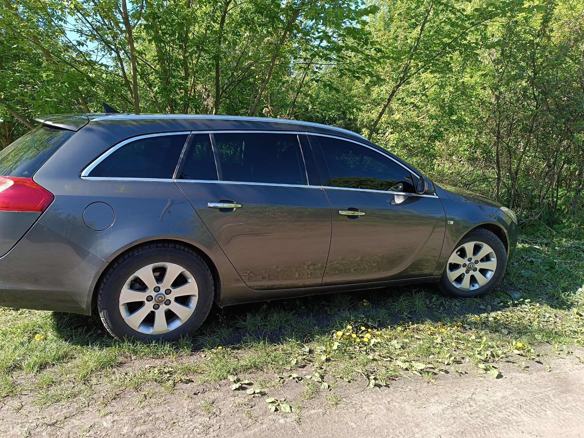 Opel Insignia 2.0 турбодизель 2011