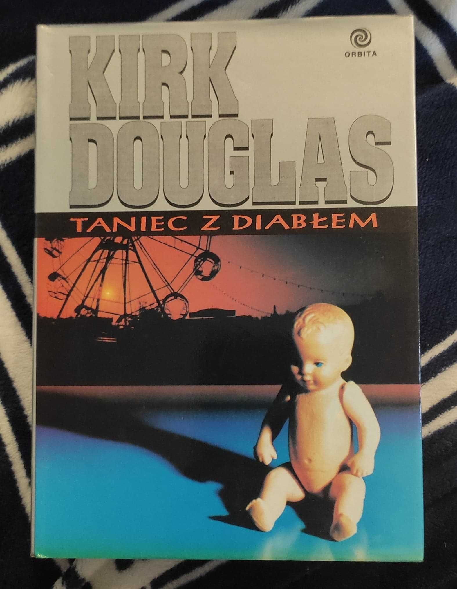 Kirk Douglas - Taniec z diabłem, twarda oprawa