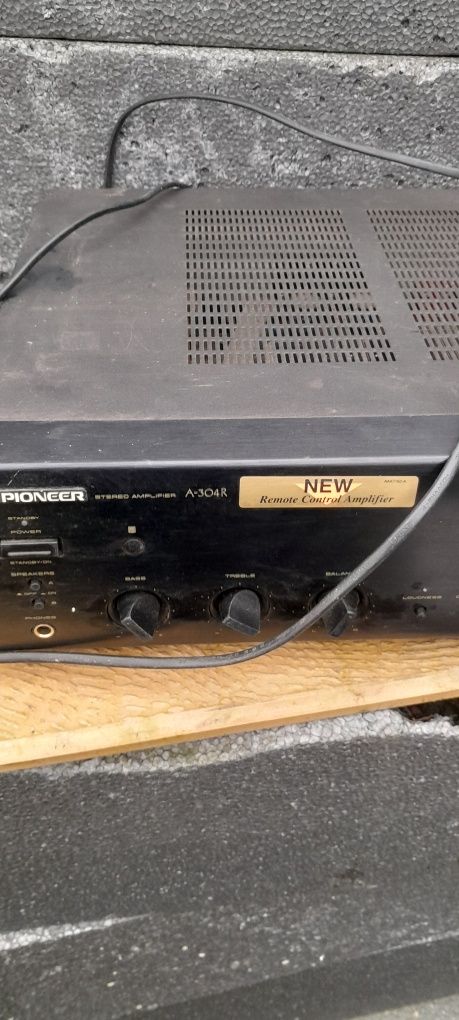 Solidny wzmacniacz Pioneer A 304R