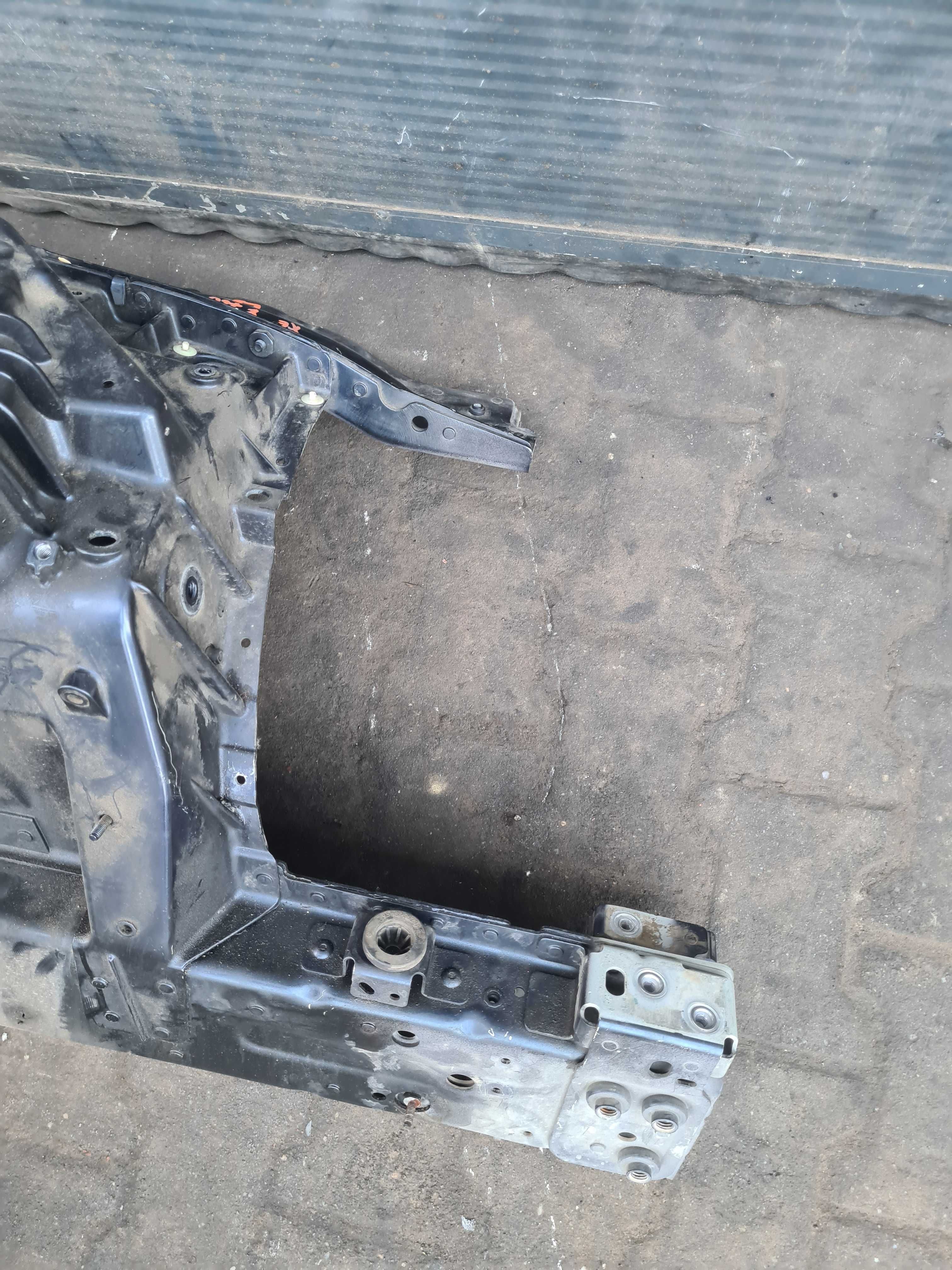Jaguar XE X760 podłużnica fartuch ćwiartka lewa