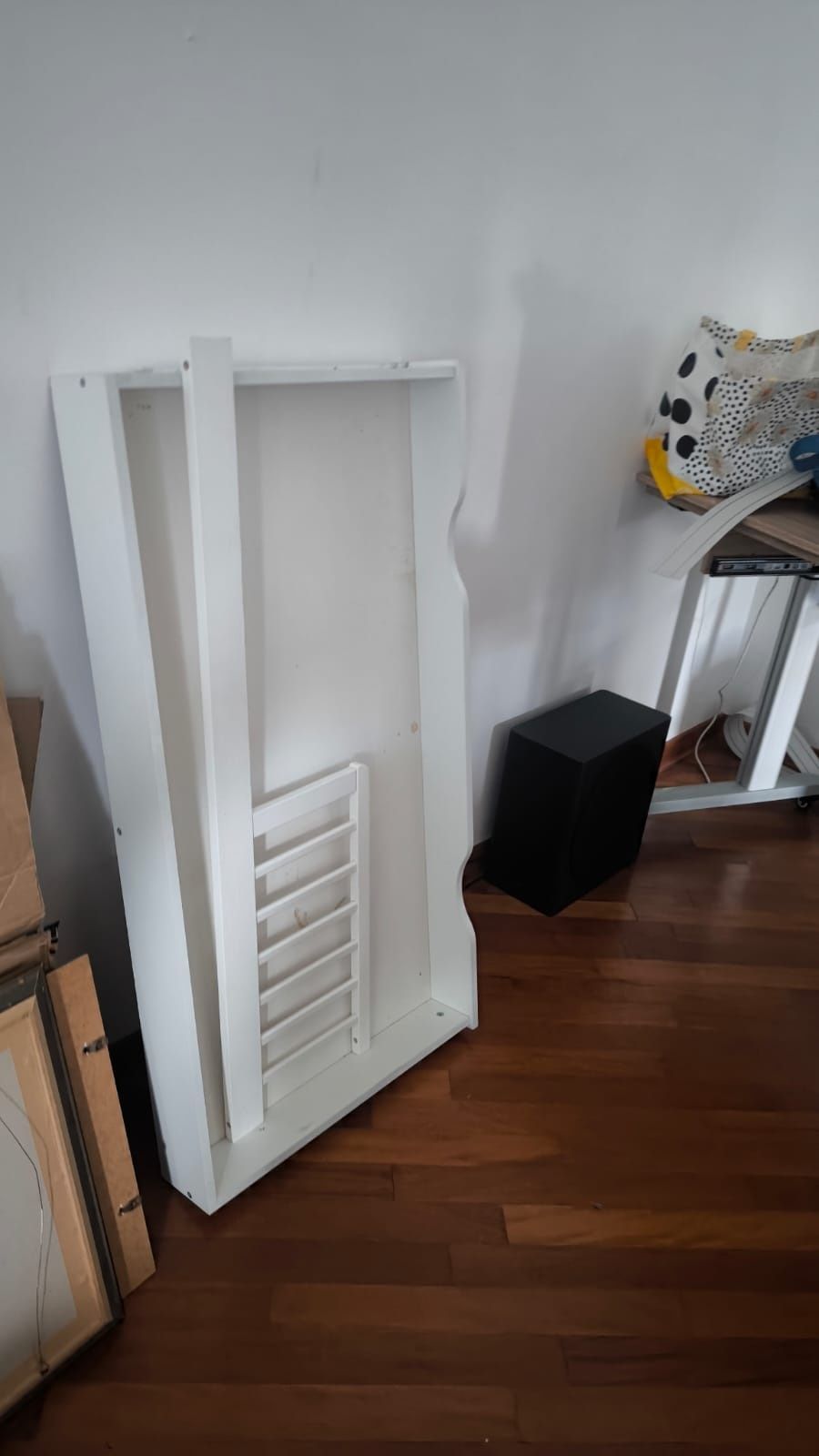 Oddam łóżeczko niemowlęce