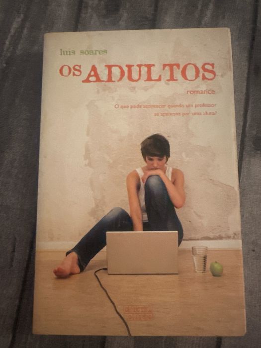 Livro Os Adultos de Luis Soares