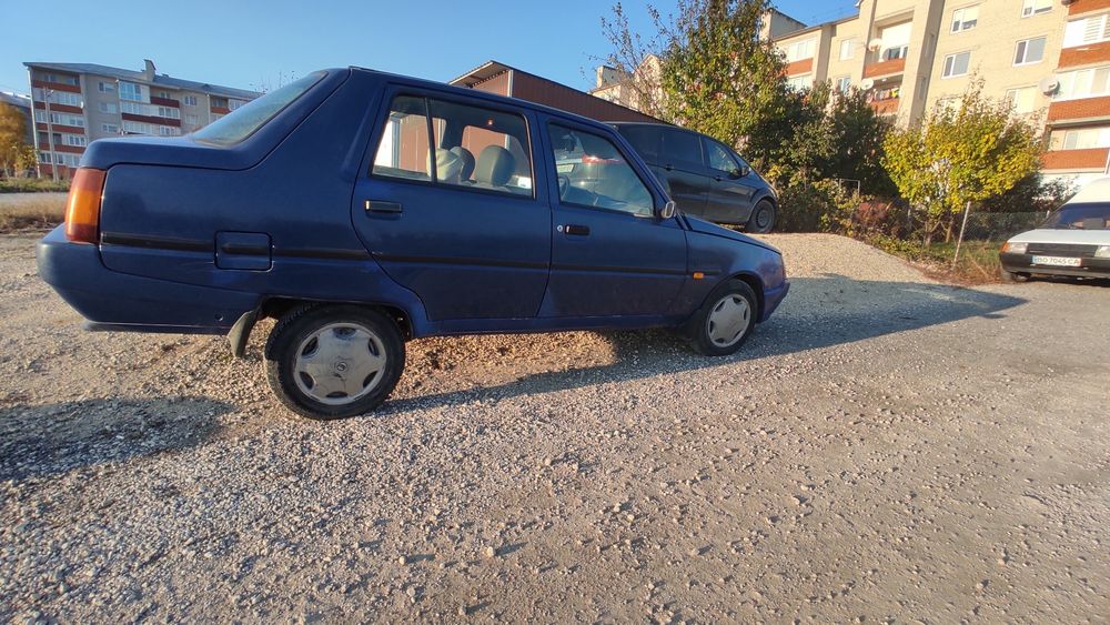 Заз Славута панель люкс.