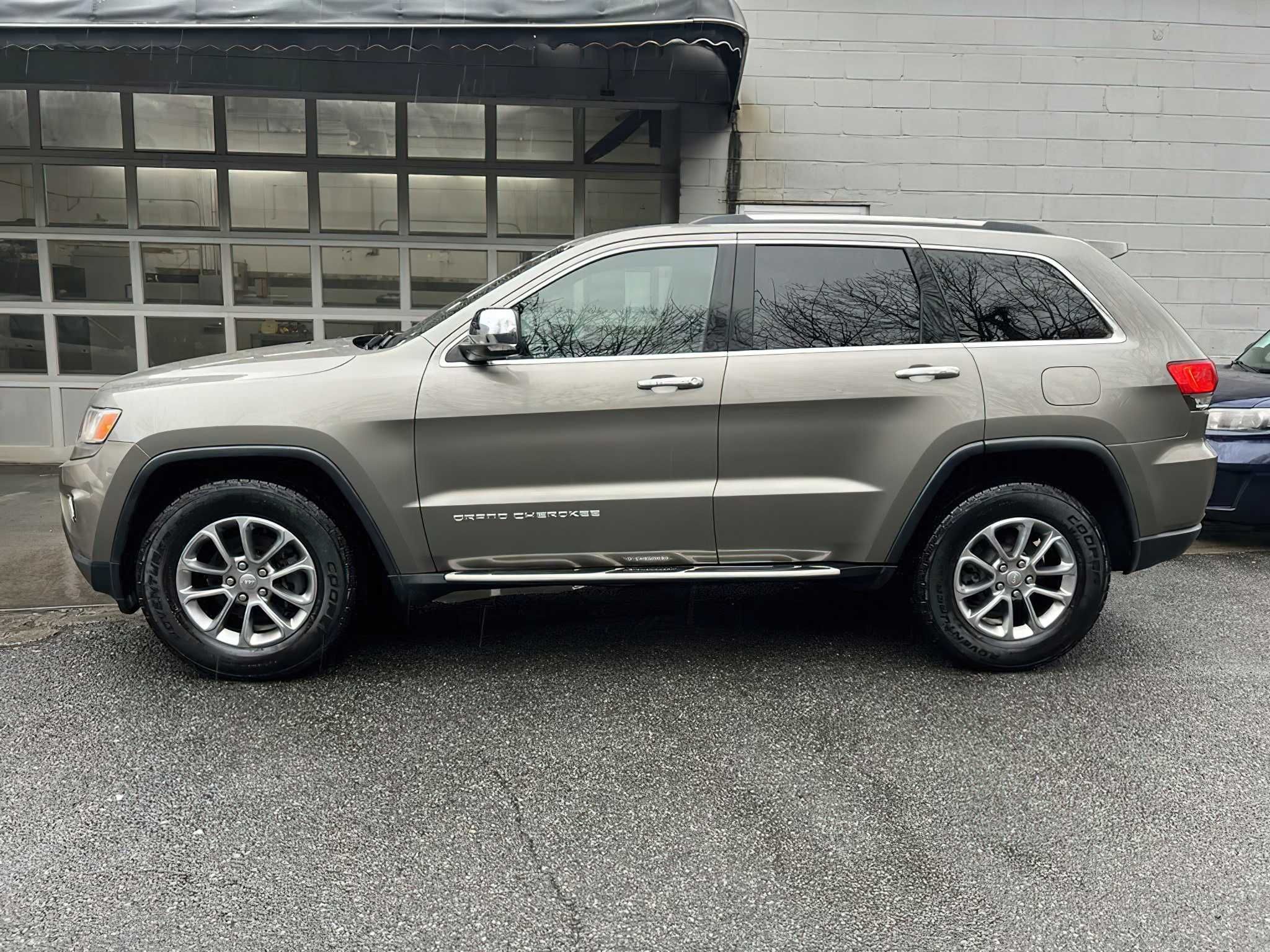 Jeep Grand Cherolee  2016