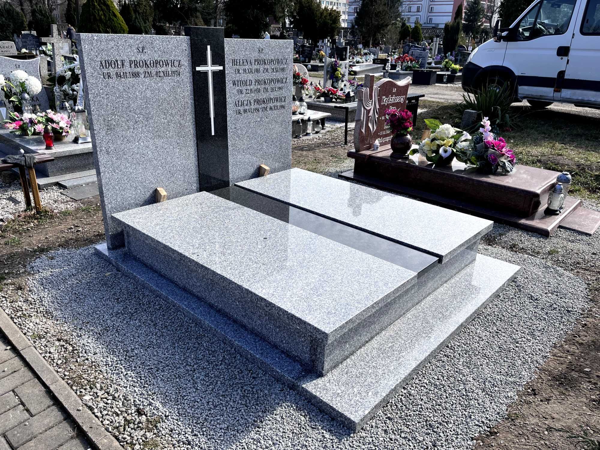 Nagrobek granitowy podwójny BRYŁA
