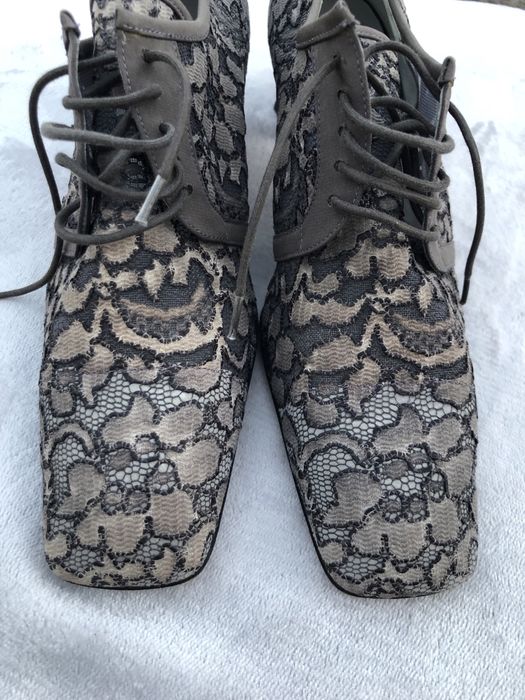 Sapatos renda em seda da POLLINI tmn 39 1/2