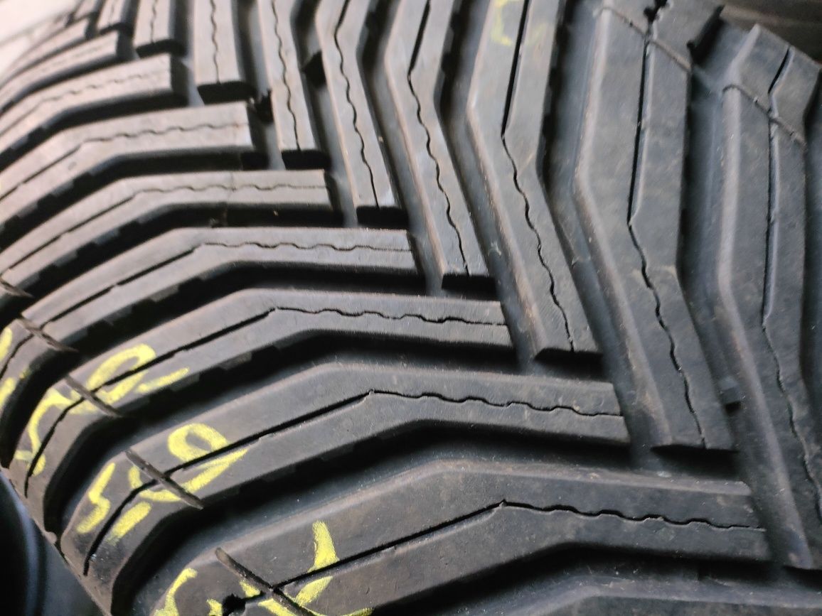 1x Michelin Crossclimate 2 225/45R17b94Y XL 1 sztuka całoroczna.