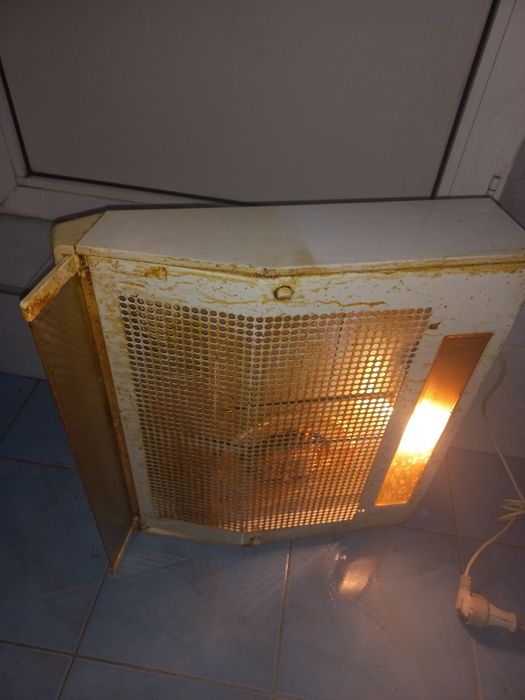 Продам витяжка на кухню бош