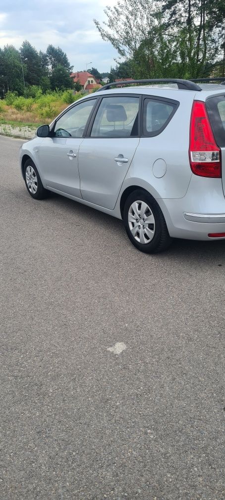 Hyundai i30 1.6b